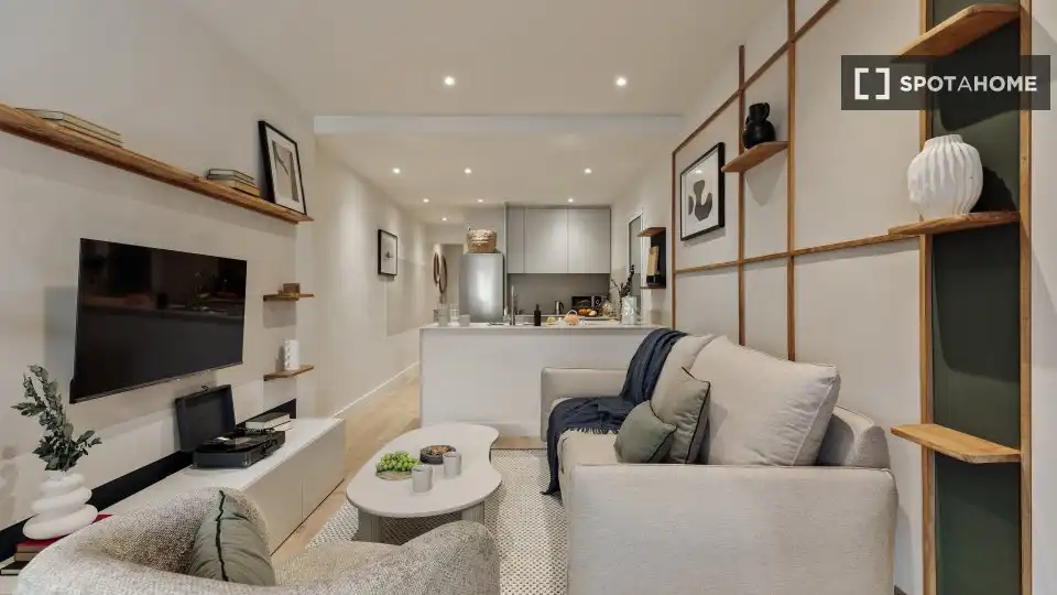 Sala d'estar de Apartament per a compartir en Barcelona amb Aire condicionat, Terrassa i Moblat