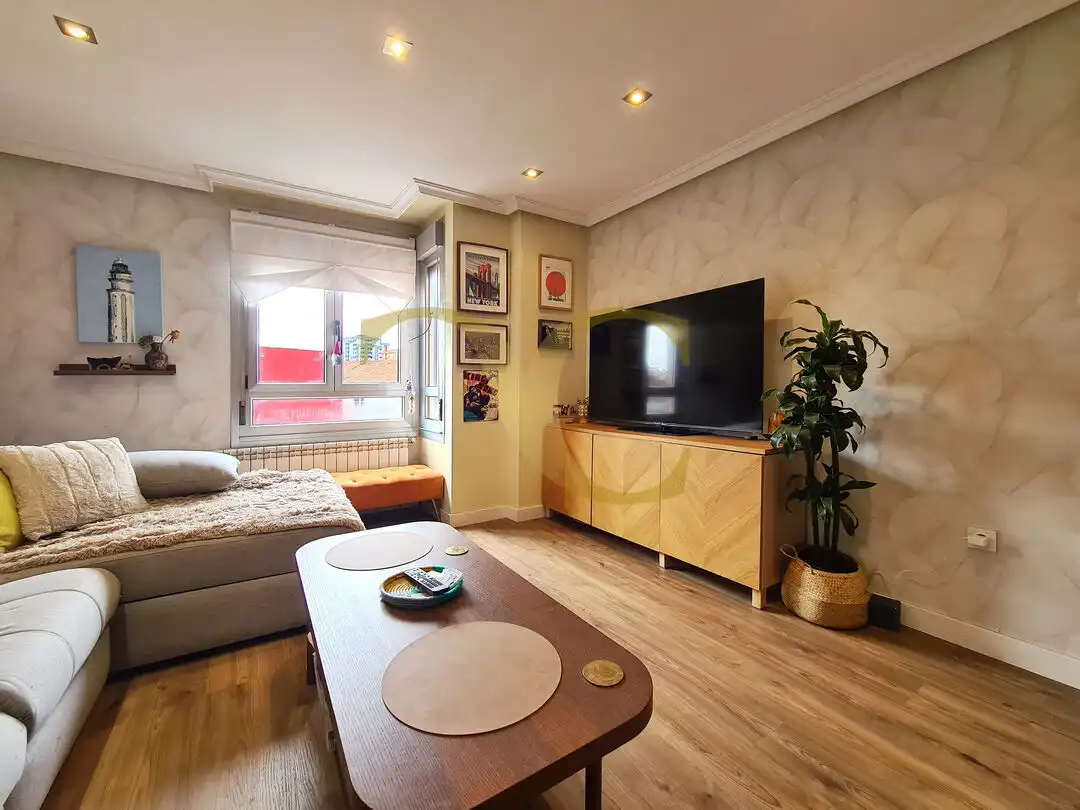 Wohnzimmer von Maisonette zum Verkauf in Gijón  mit Heizung, Terrasse und Abstellraum