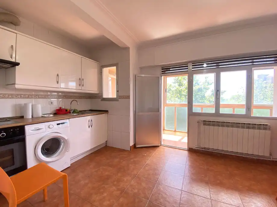 Cocina de Piso en venta en Vitoria - Gasteiz con Calefacción, Terraza y Trastero