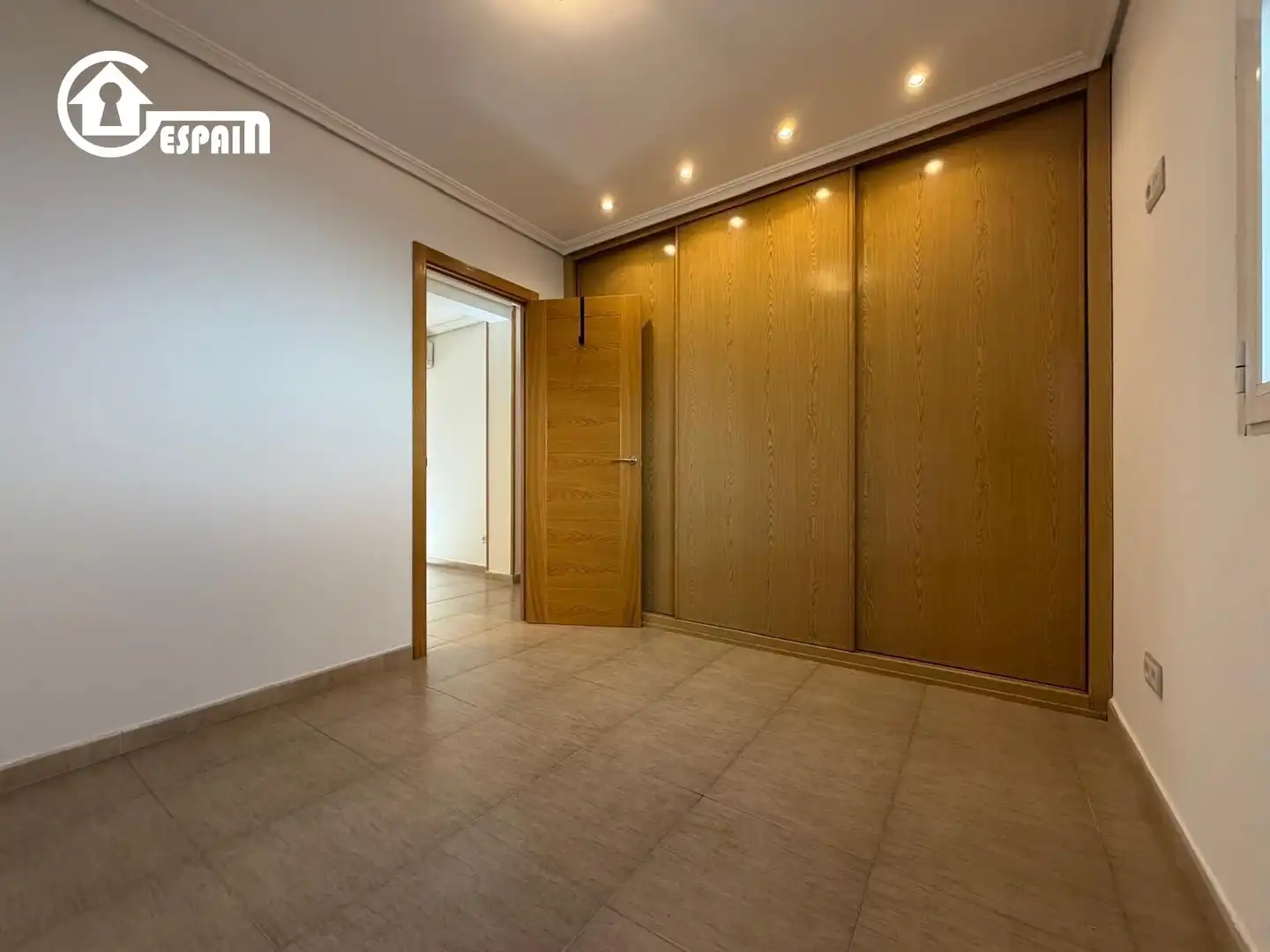 Habitación de Piso en venta en Madrid con Aire acondicionado