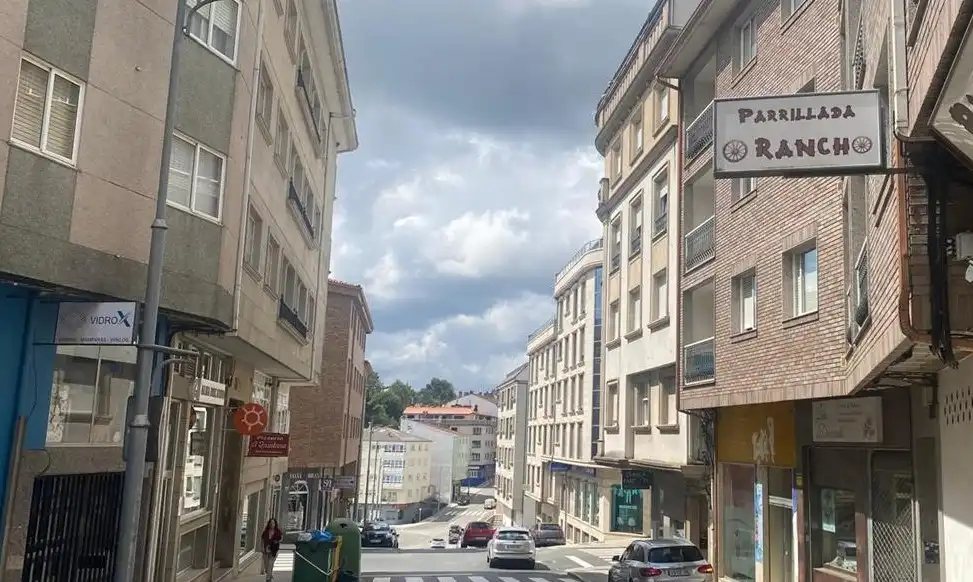 Vista exterior de Piso en venta en Ordes