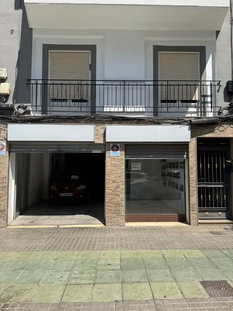 Local comercial en venda a Carrer Francisco Tomás y Valiente