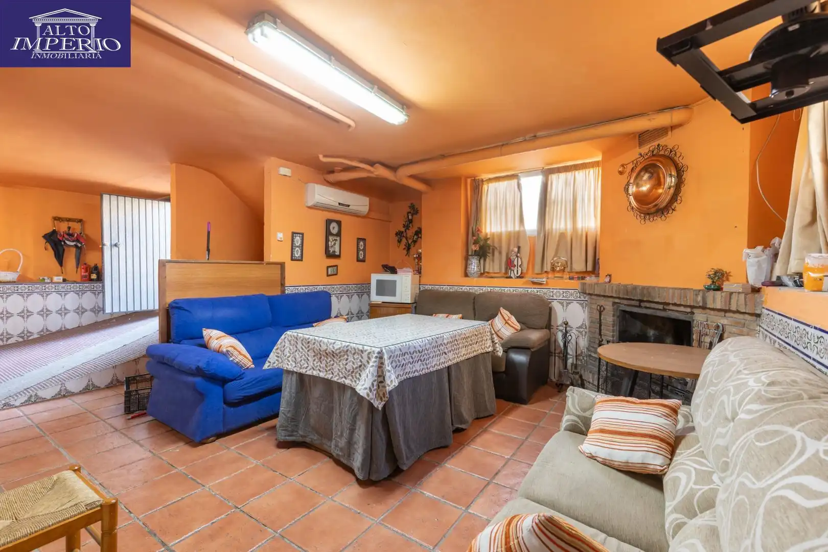 Adosado con balcón en venta en Pulianas