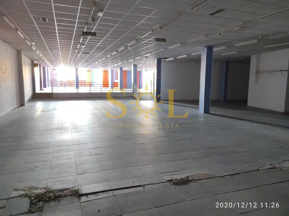 Local comercial en venda a Calle Alc M Castaño 104, imagen 3