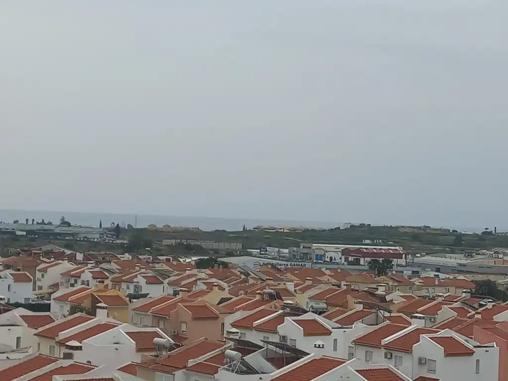 Außenansicht von Dachboden zum Verkauf in Vélez-Málaga mit Terrasse, Abstellraum und Gemeinschaftspool