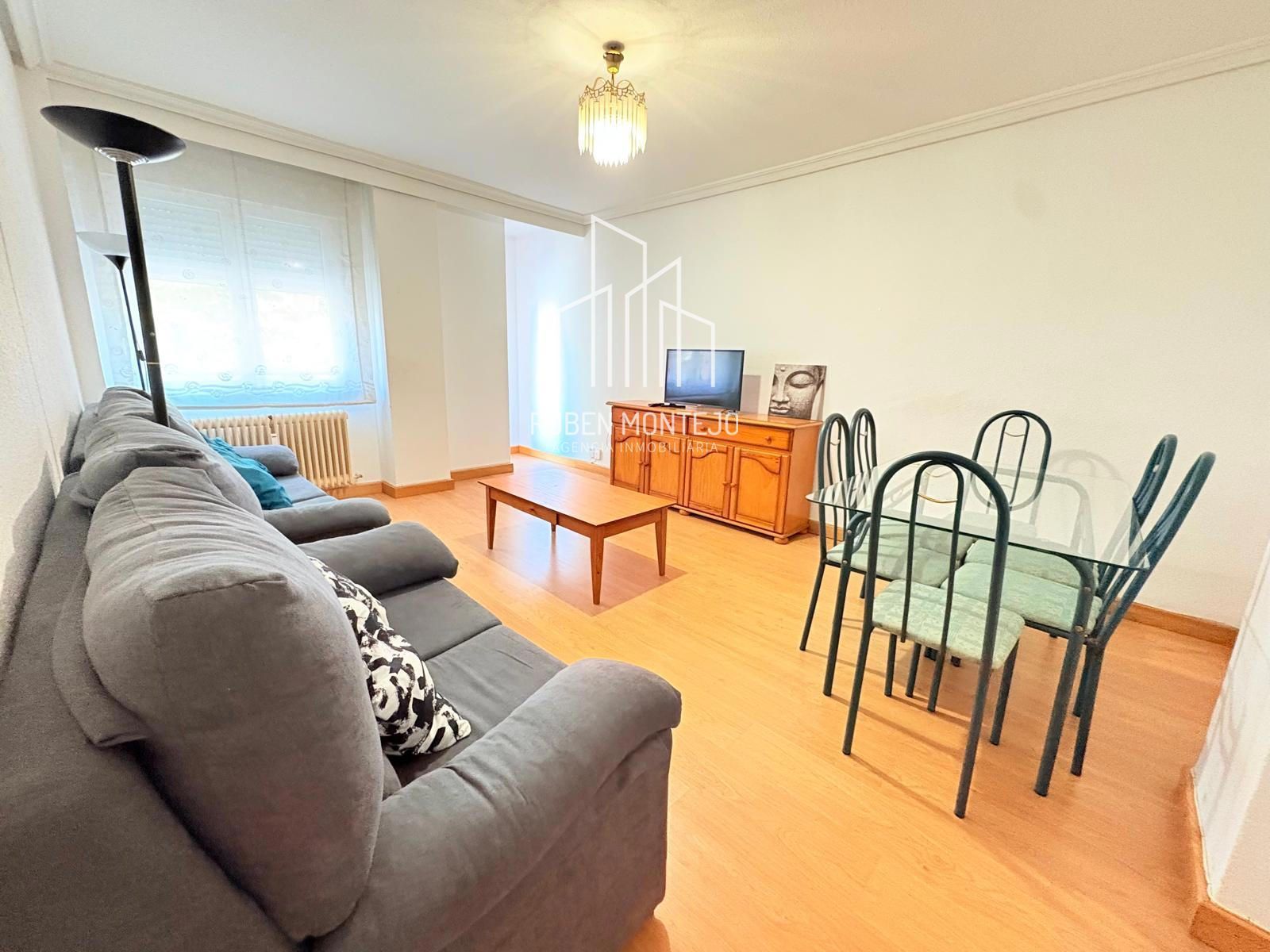 Living room of Flat to rent in Salamanca Capital  with Terrace, Furnished and Oven