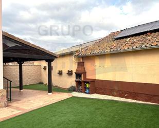 Terrassa de Casa adosada en venda en Garcillán amb Calefacció i Jardí privat