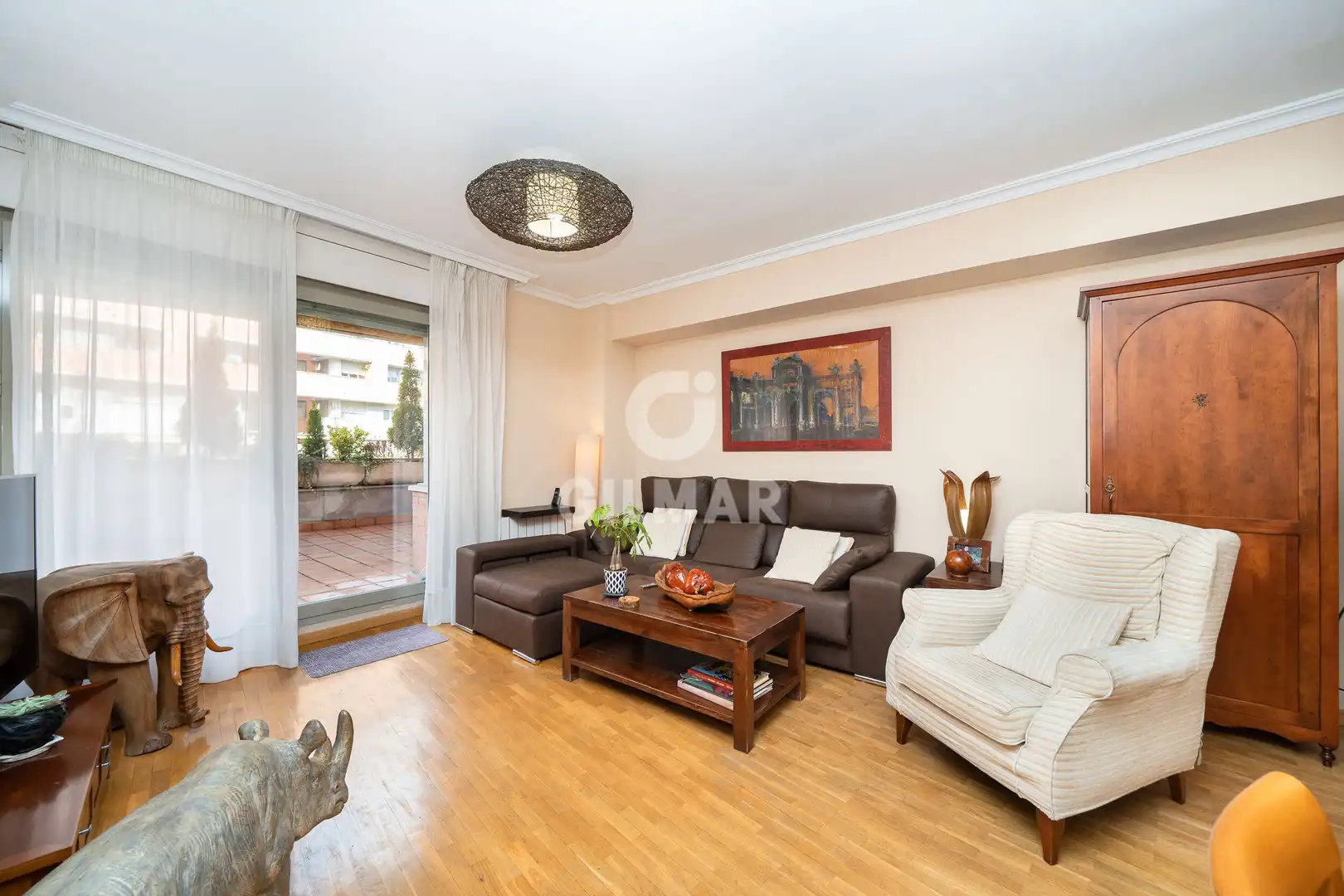 Sala de estar de Planta baja en venta en Madrid con Calefacción, Jardín privado y Piscina