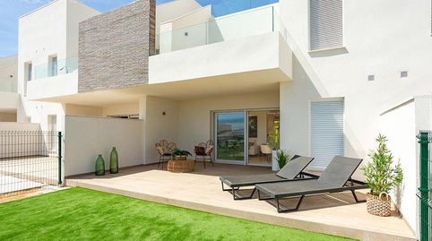 Apartamento de 3 dormitorios con jardín privado en La Finca Golf