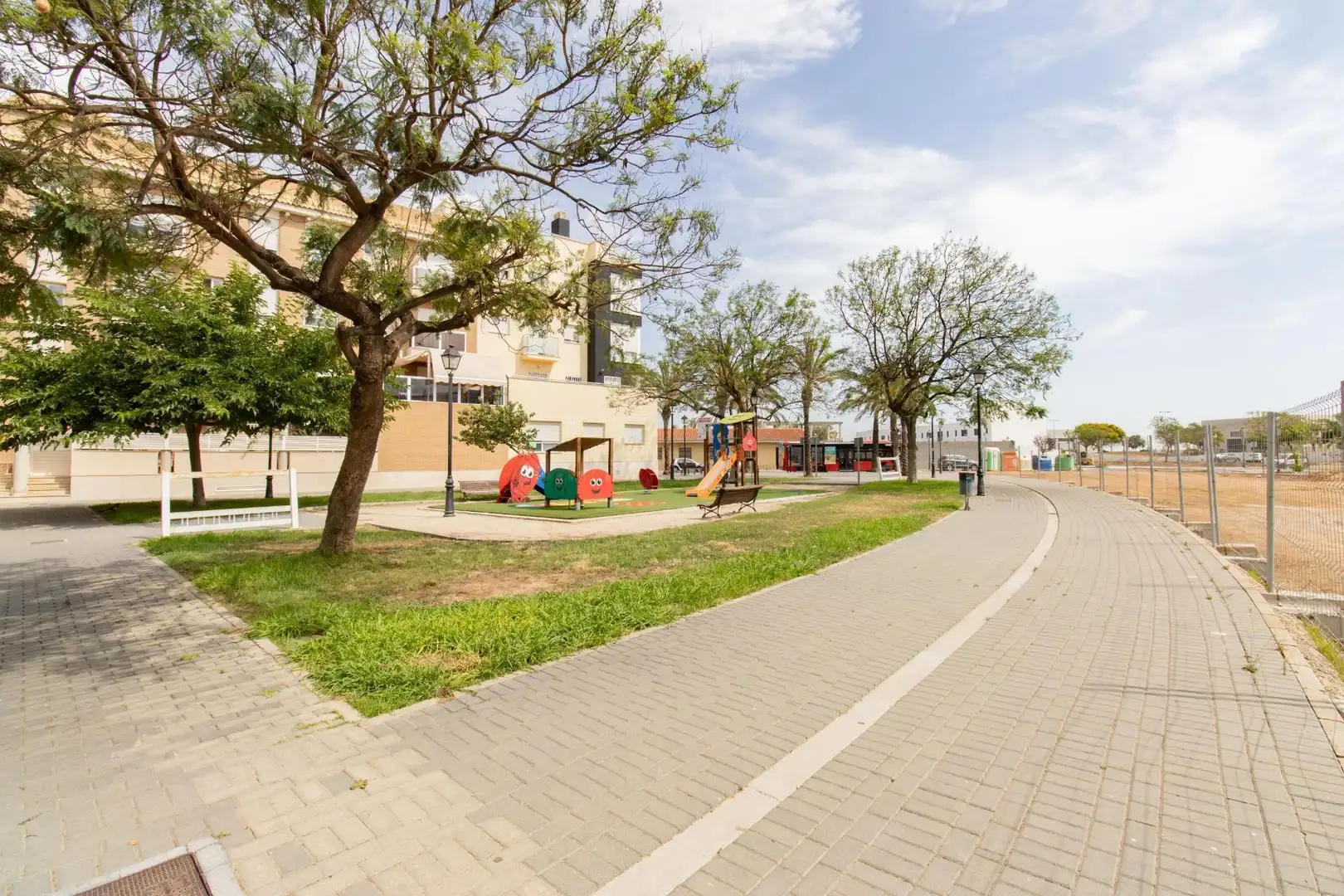 Ground floor for rent in Vinalesa, Valencia
