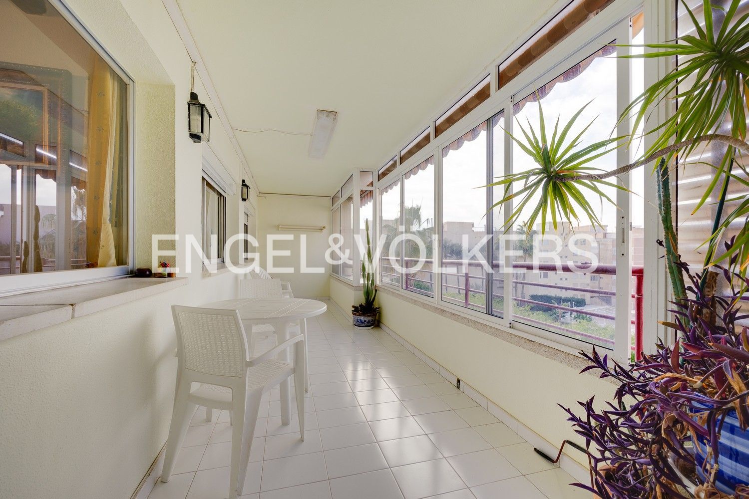 Terrassa de Apartament en venda en Torrevieja amb Aire condicionat, Calefacció i Jardí privat