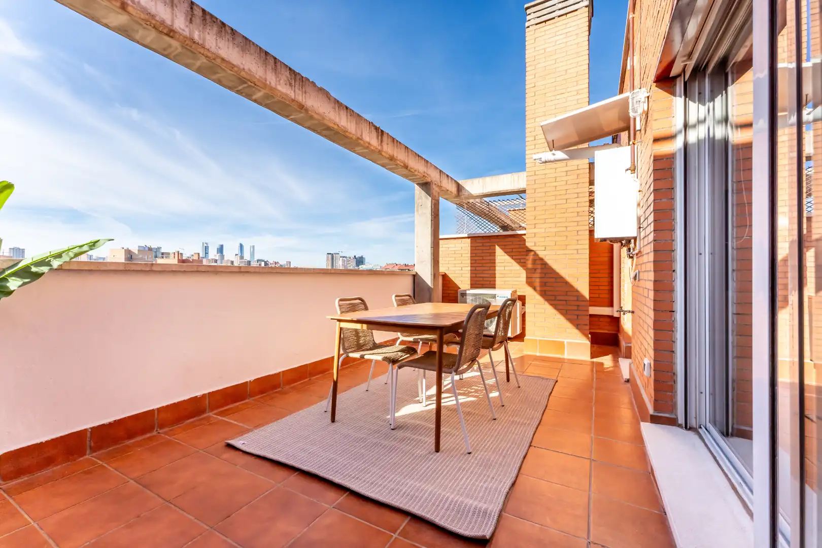 Attic for rent in Calle del Pintor Ignacio de Zuloaga, 4, Sanchinarro