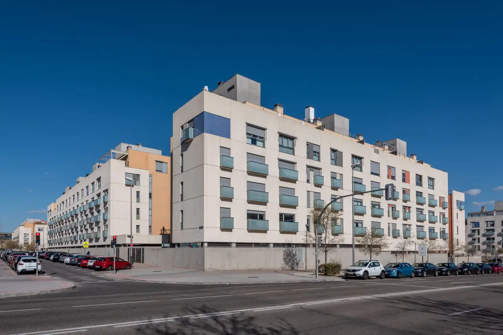 Aparcamiento con ascensor en venta en Triacastela 4