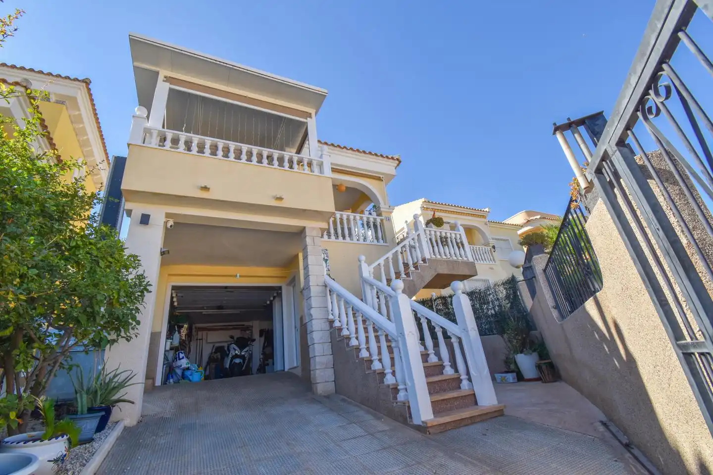 House with pool for sale in Calle del Bosque, imagen 3
