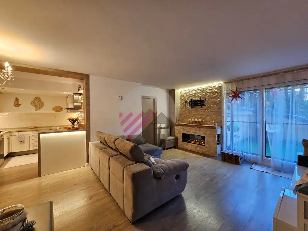 Flat with terrace for sale in Avinguda de Sant Antoni