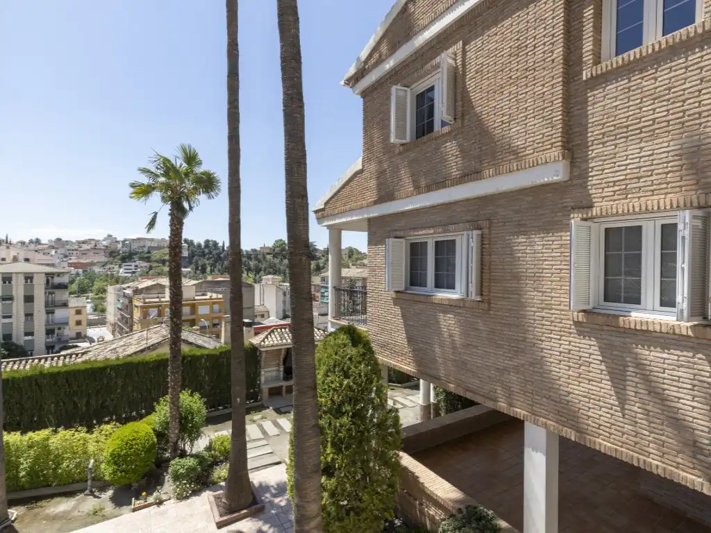 Exterior view of Houses for sale in Granada