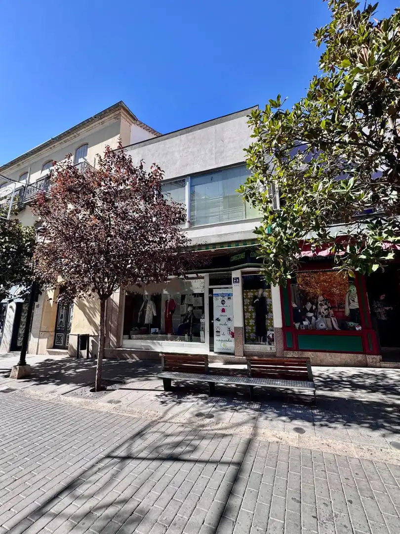 Local comercial de lloguer a Valdepeñas, imagen 3