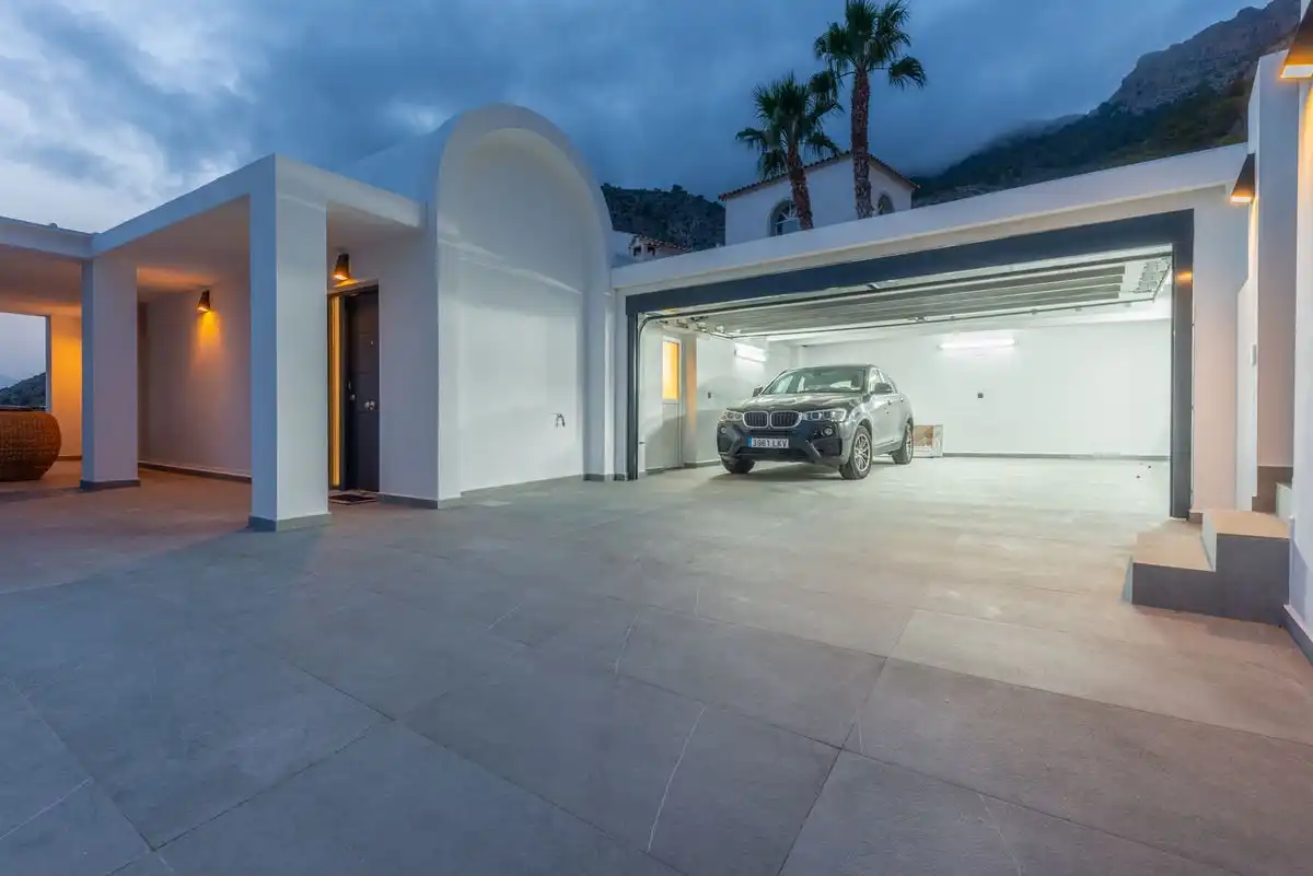 Parking de Casa o chalet de alquiler en Altea con Aire acondicionado, Piscina y Amueblado