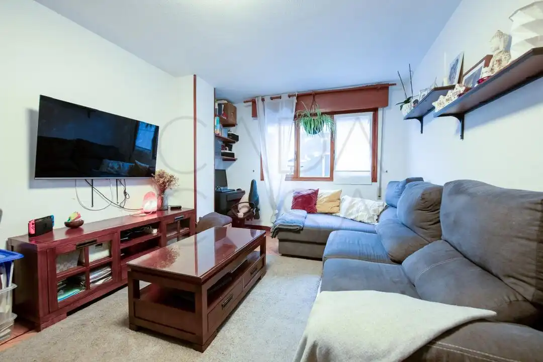 Living room of Flat for sale in Santander  with Heating, Storage room and Balcony