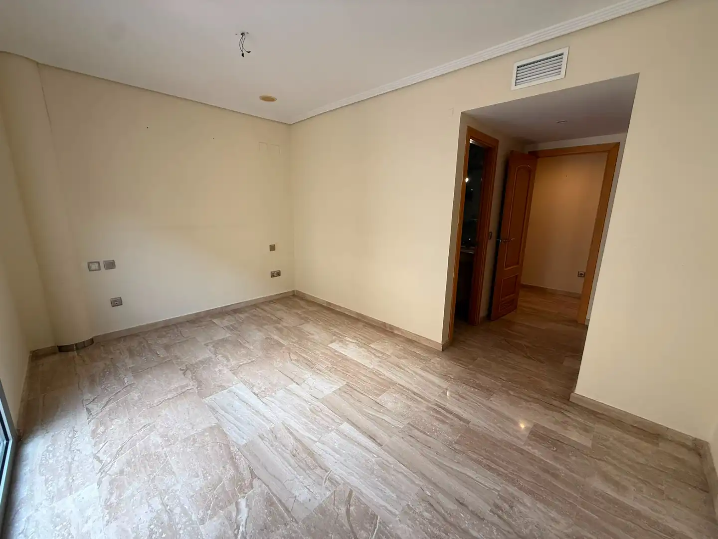 Flat for sale in Córdoba  with Air Conditioner and Heating