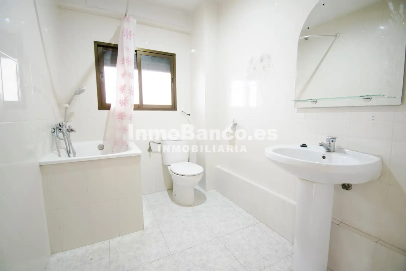 Baño de Casa o chalet en venta en Chiva con Aire acondicionado, Calefacción y Jardín privado