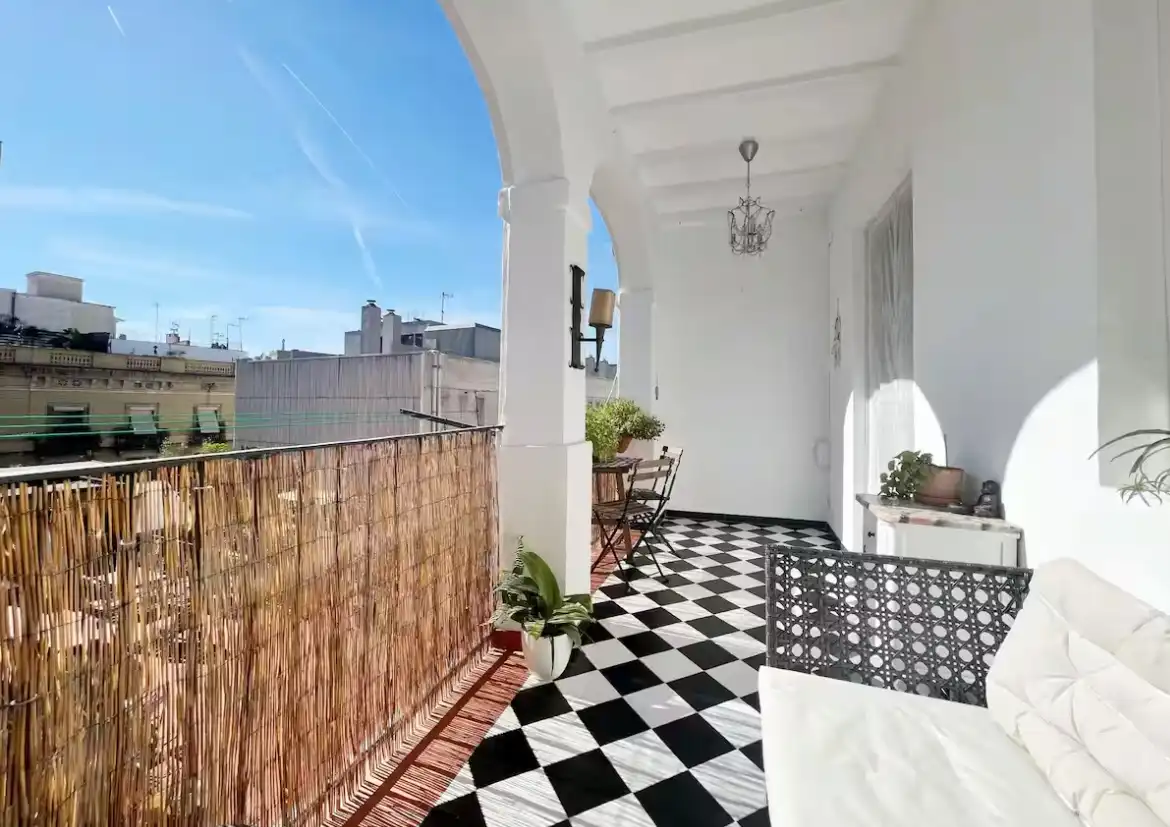 Terrasse von Wohnung zum Verkauf in Barcelona mit Parkett, Terrasse und Abstellraum