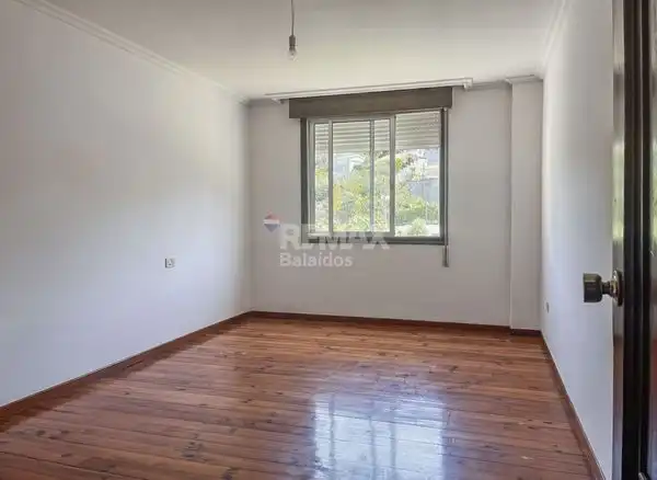Bedroom of Flat for sale in Nigrán  with Parquet flooring and Storage room