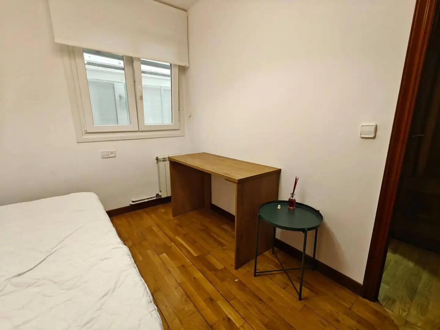 Schlafzimmer von Wohnung zur Miete in Santiago de Compostela  mit Heizung und Abstellraum