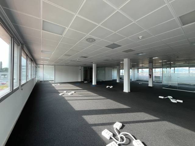 Oficina en Alquiler en Carrer de la Selva en Zona Industrial