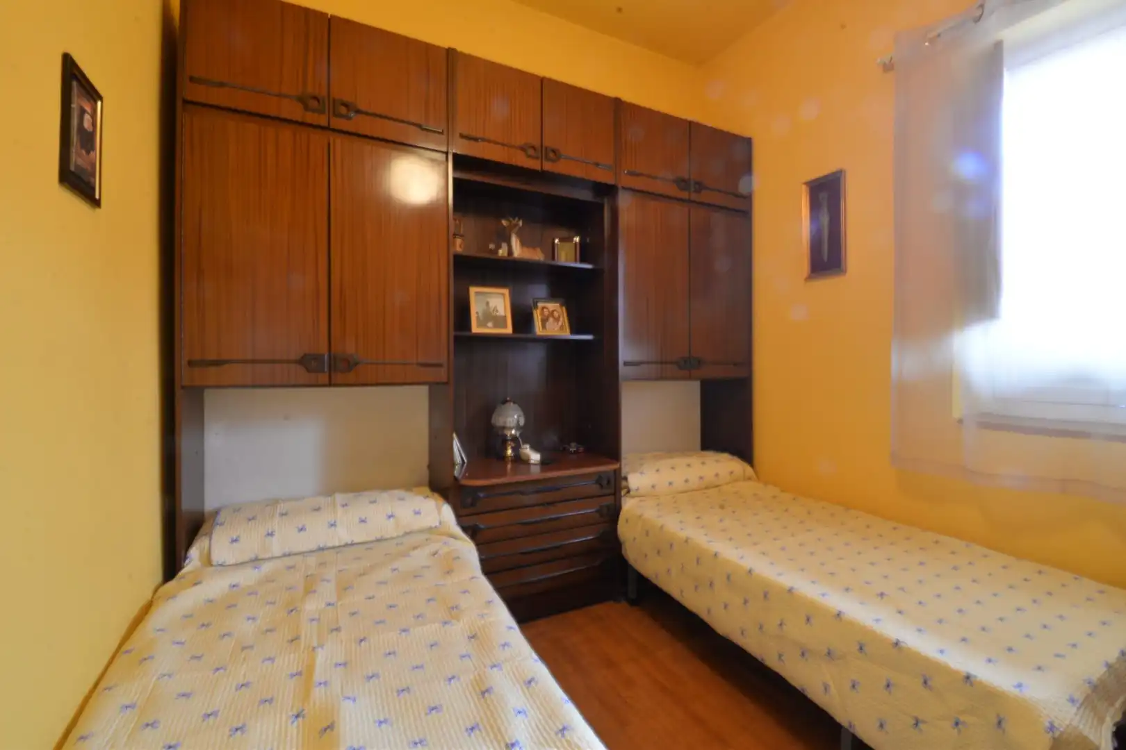 Habitación de Piso en venta en Oviedo  con Calefacción