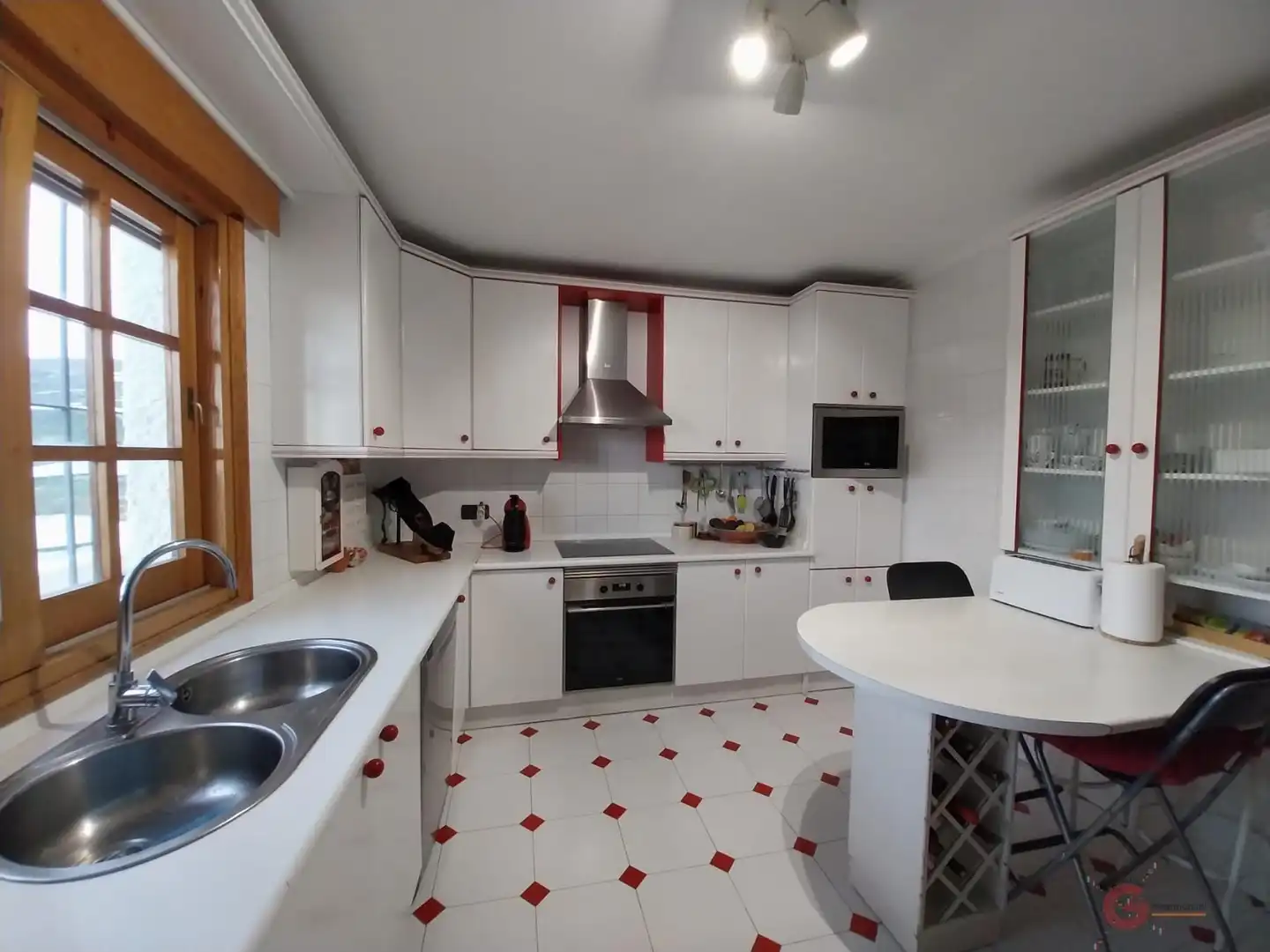 Casa rústica amb terrassa en venda a Ítrabo, imagen 4