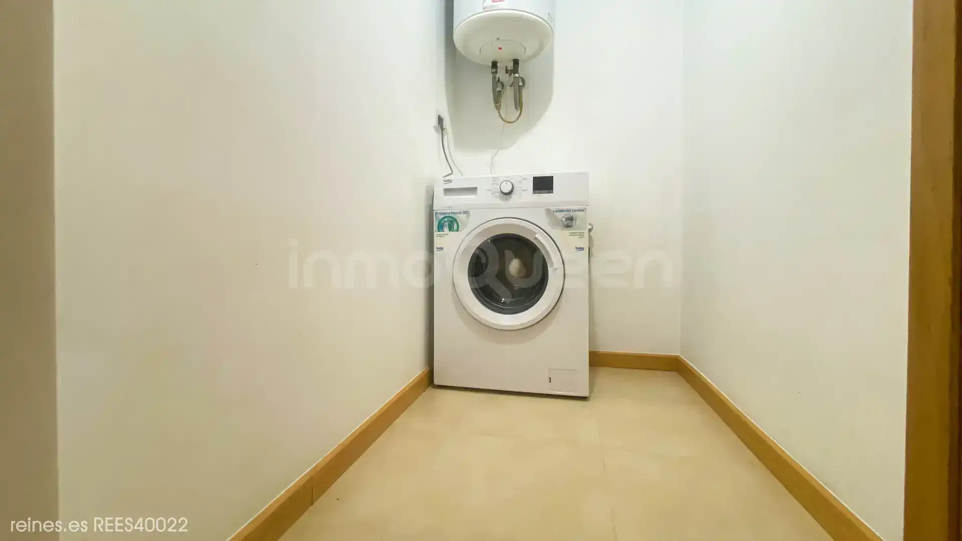 Wohnung zum Verkauf in Barreiros mit Heizung, Terrasse und Möbliert