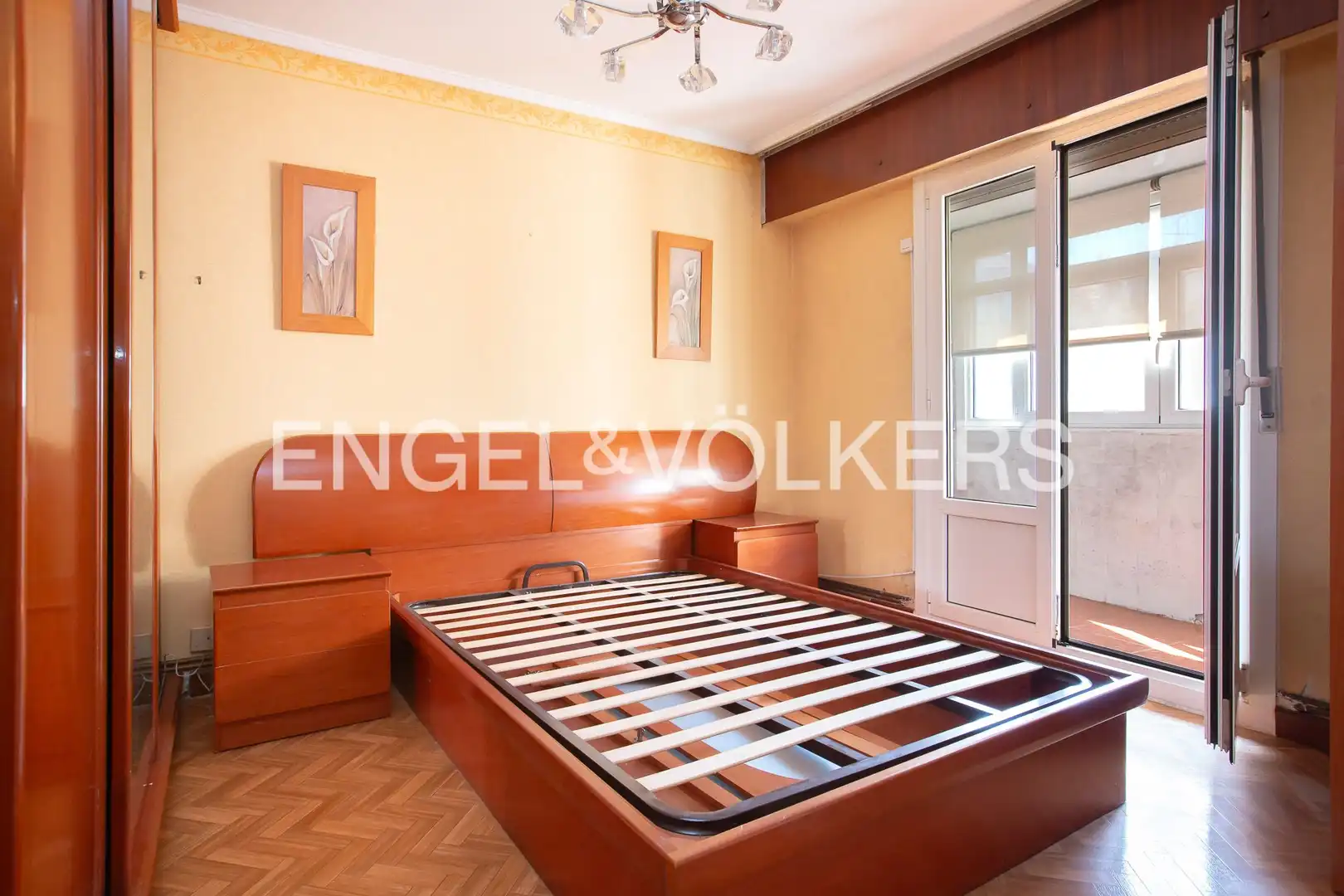 Bedroom of Attic for sale in Bilbao   with Heating, Terrace and Balcony