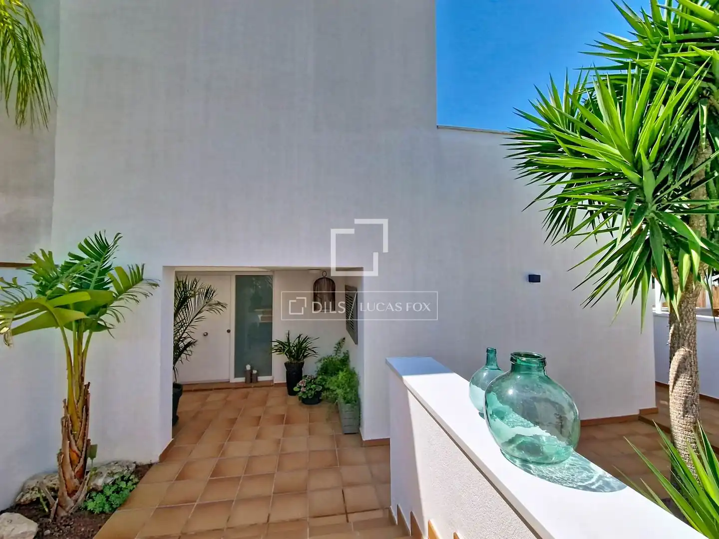 Vista exterior de Casa o xalet en venda en Calafell amb Aire condicionat, Calefacció i Jardí privat