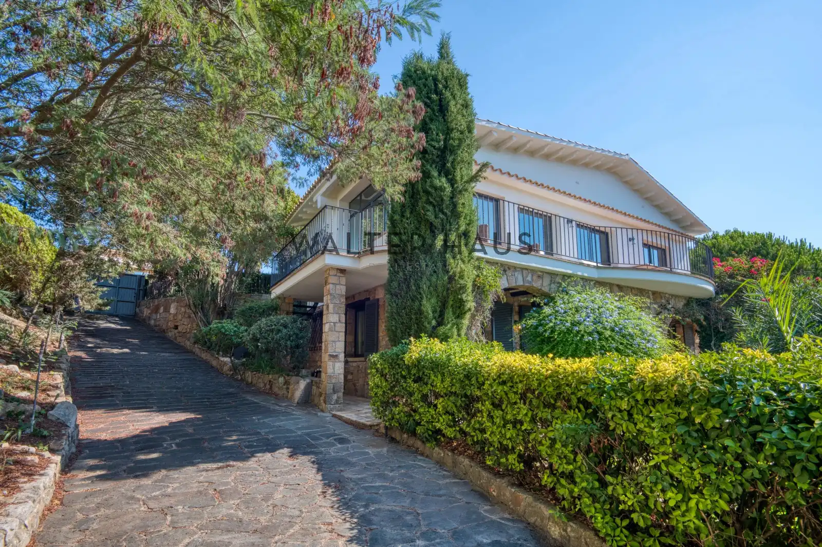 Casa amb terrassa en venda a Avinguda de Vallvanera, imagen 16