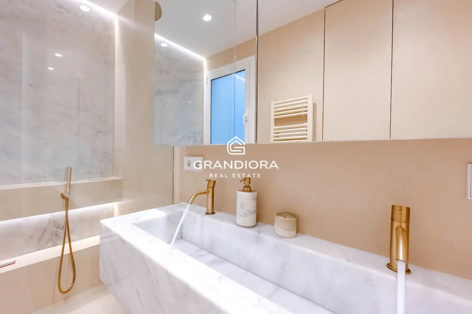Appartamento con terrazza in vendita a Eixample, imagen 26