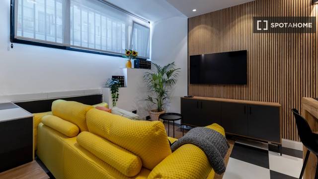 Piso en Alquiler en Comillas