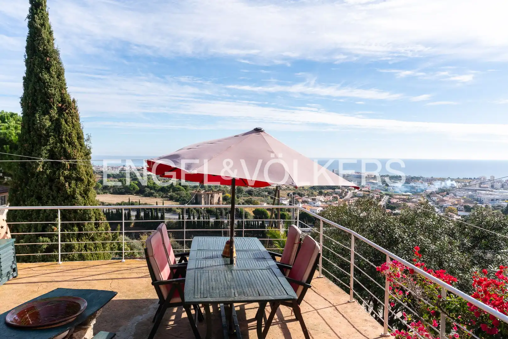 Terraza de Casa o chalet en venta en Pineda de Mar con Calefacción, Jardín privado y Terraza