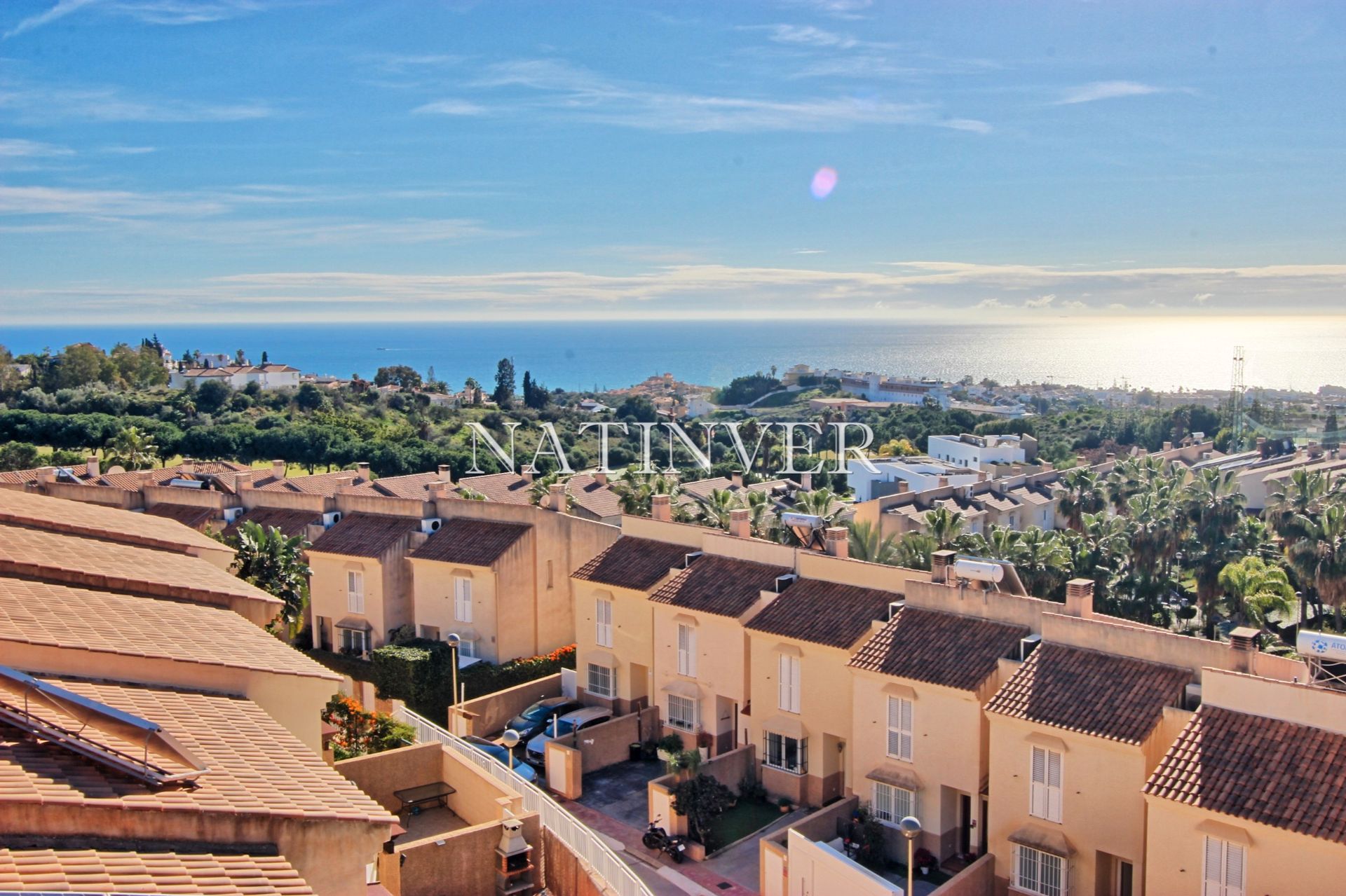 Vista exterior de Àtic en venda en Rincón de la Victoria amb Aire condicionat, Calefacció i Terrassa