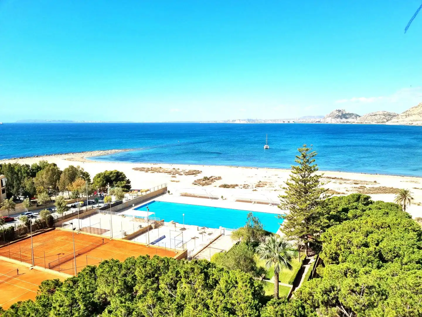 Piscina de Pis en venda en Alicante / Alacant amb Aire condicionat, Terrassa i Traster