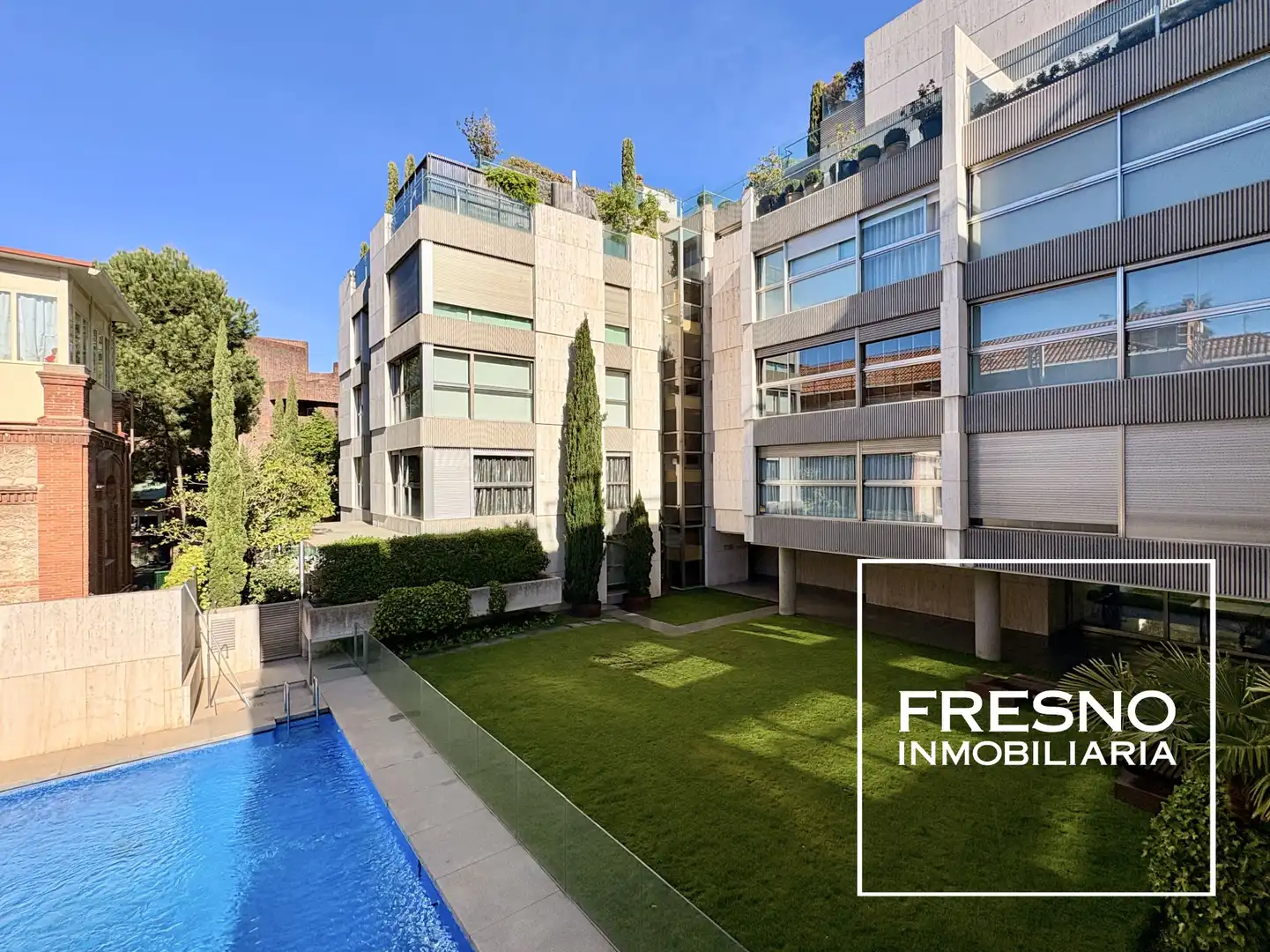 Vista exterior de Piso en venta en  Madrid Capital con Calefacción, Parquet y Trastero