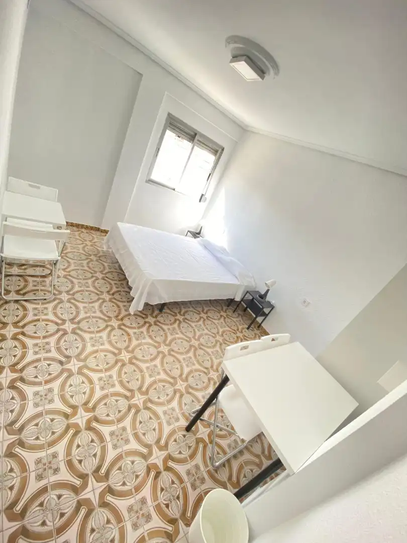 Habitación de Piso en venta en Alaquàs con Amueblado, Horno y Internet