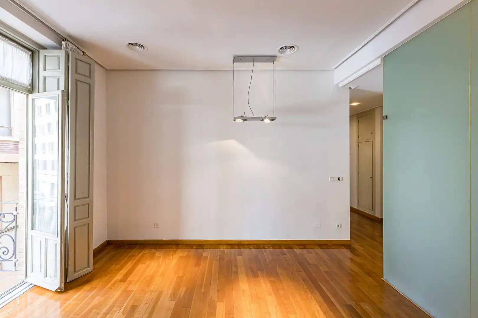 Flat for sale in Murcia  with Air Conditioner