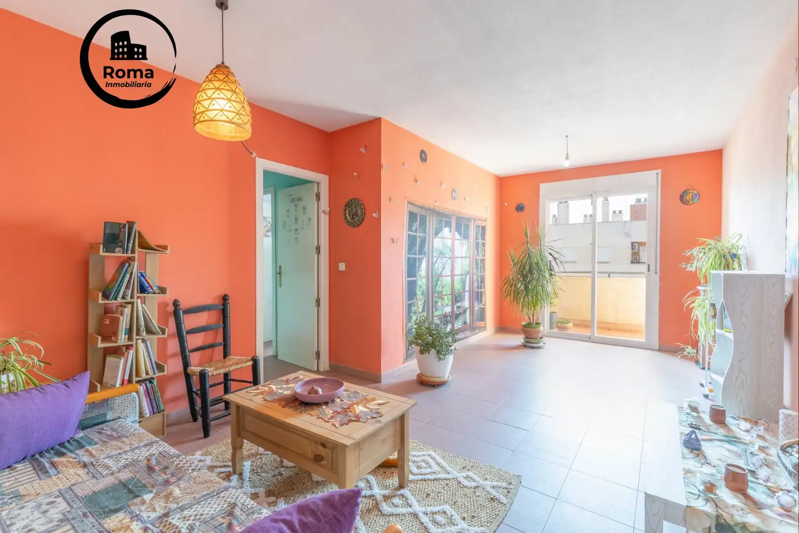 Sala de estar de Piso en venta en Granada con Calefacción, Terraza y Amueblado