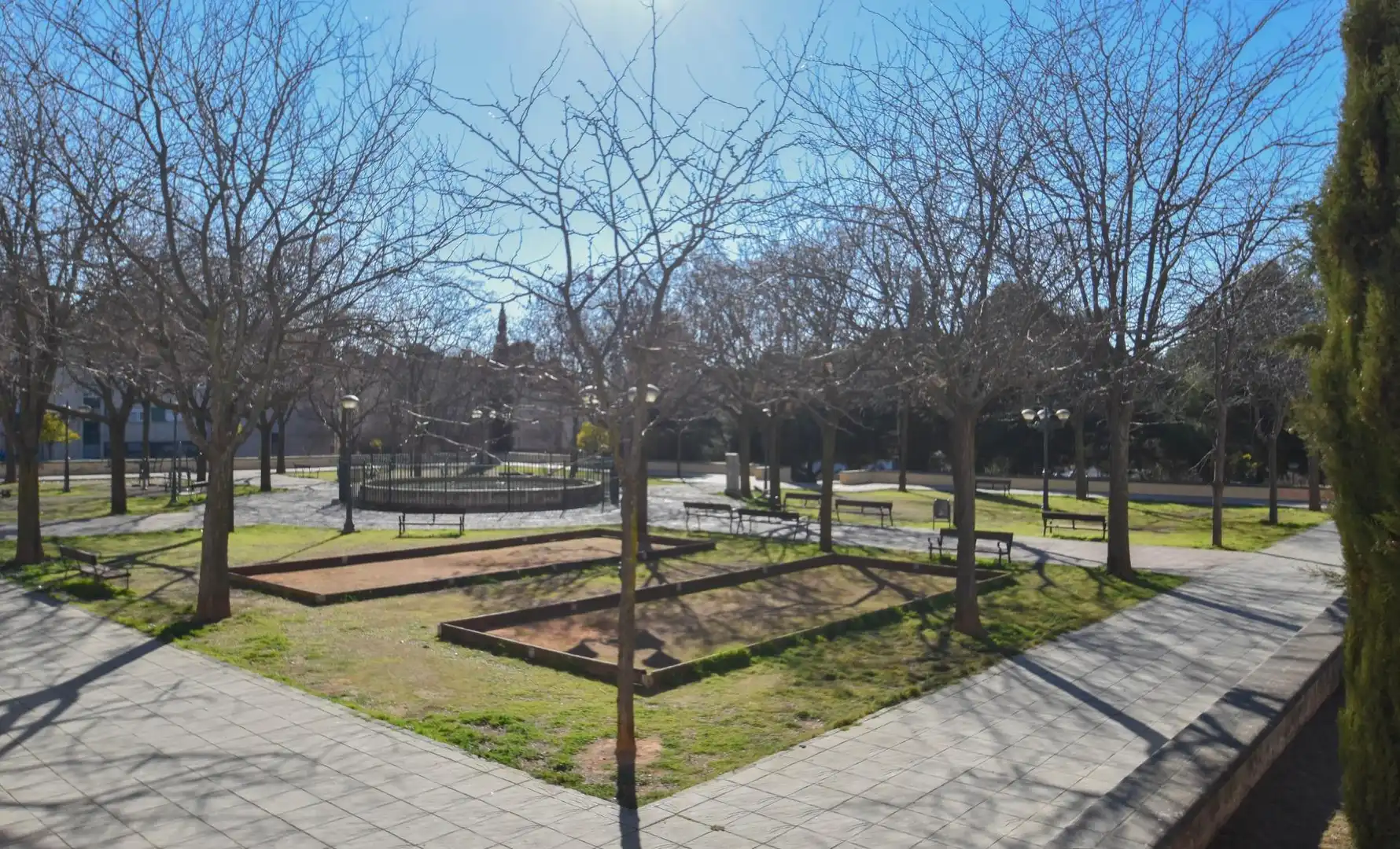 Garten von Garage zum Verkauf in Granada