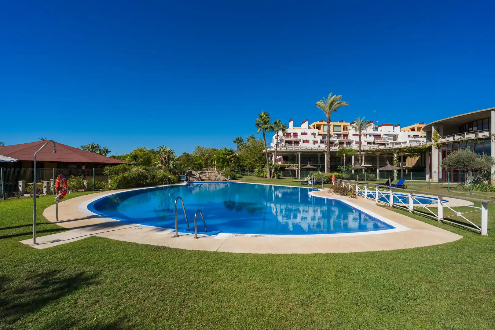 Duplex con piscina in vendita a Parque Botanico Resort & Country Club