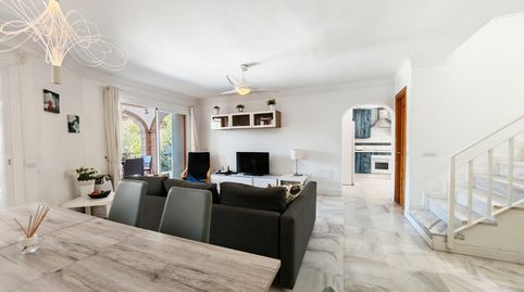 Foto 4 de Casa adosada en venta en Calahonda, Mijas