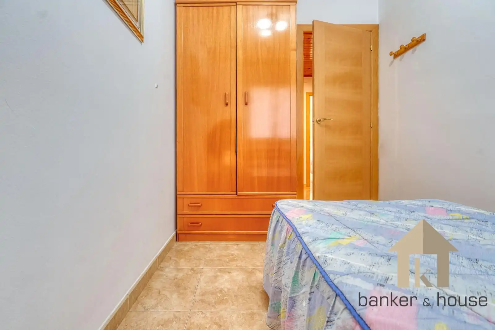 Dormitori de Casa adosada en venda en Ripollet amb Aire condicionat, Calefacció i Terrassa