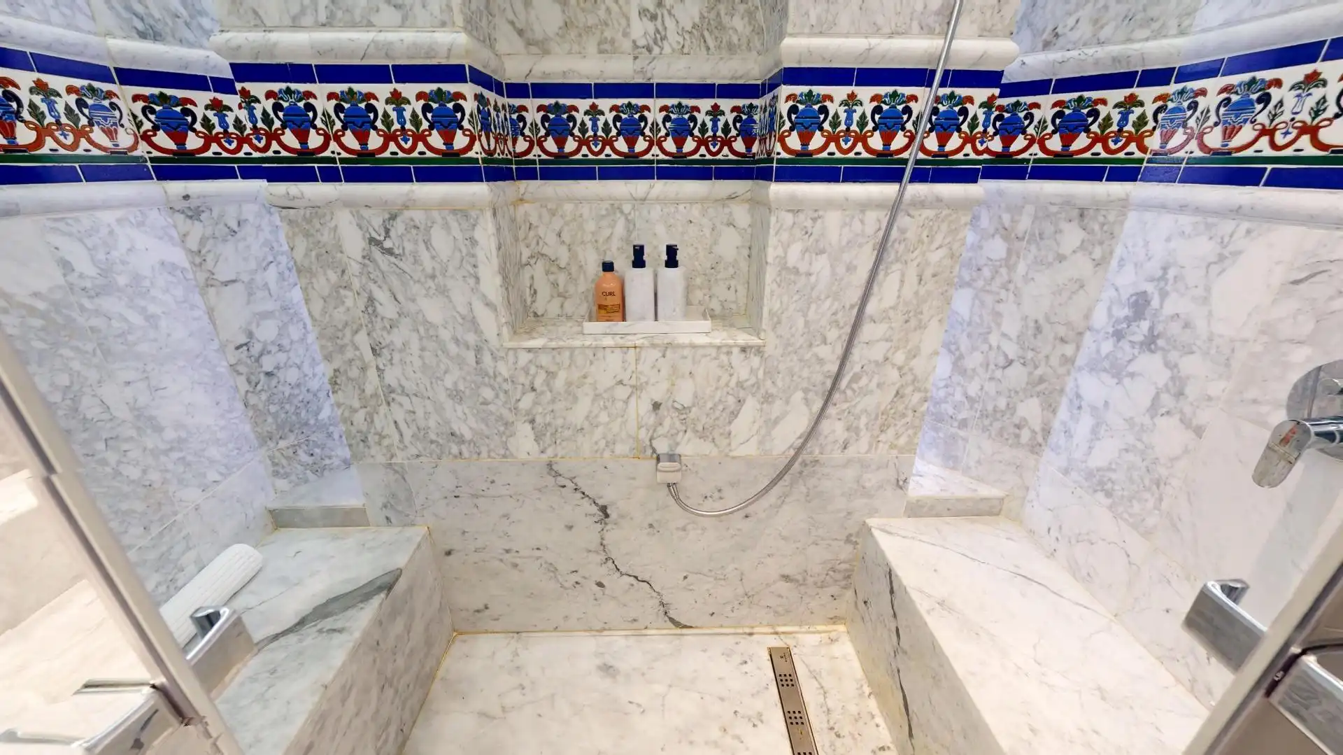 Bathroom of Flat for sale in Puerto de la Cruz