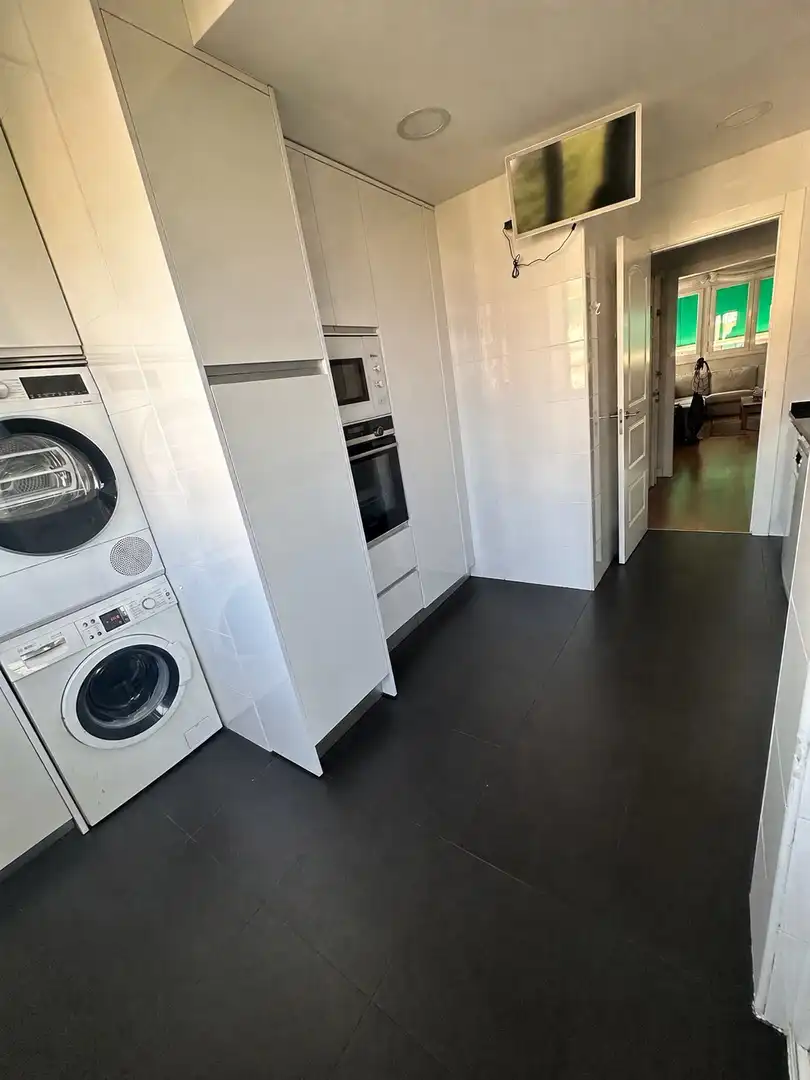 Kitchen of Flat for sale in Madrid  with Air Conditioner, Parquet flooring and Storage room